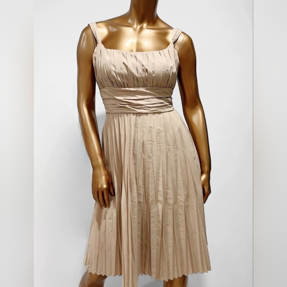 Anne Klein pleated cocktail dress size 2p color tan